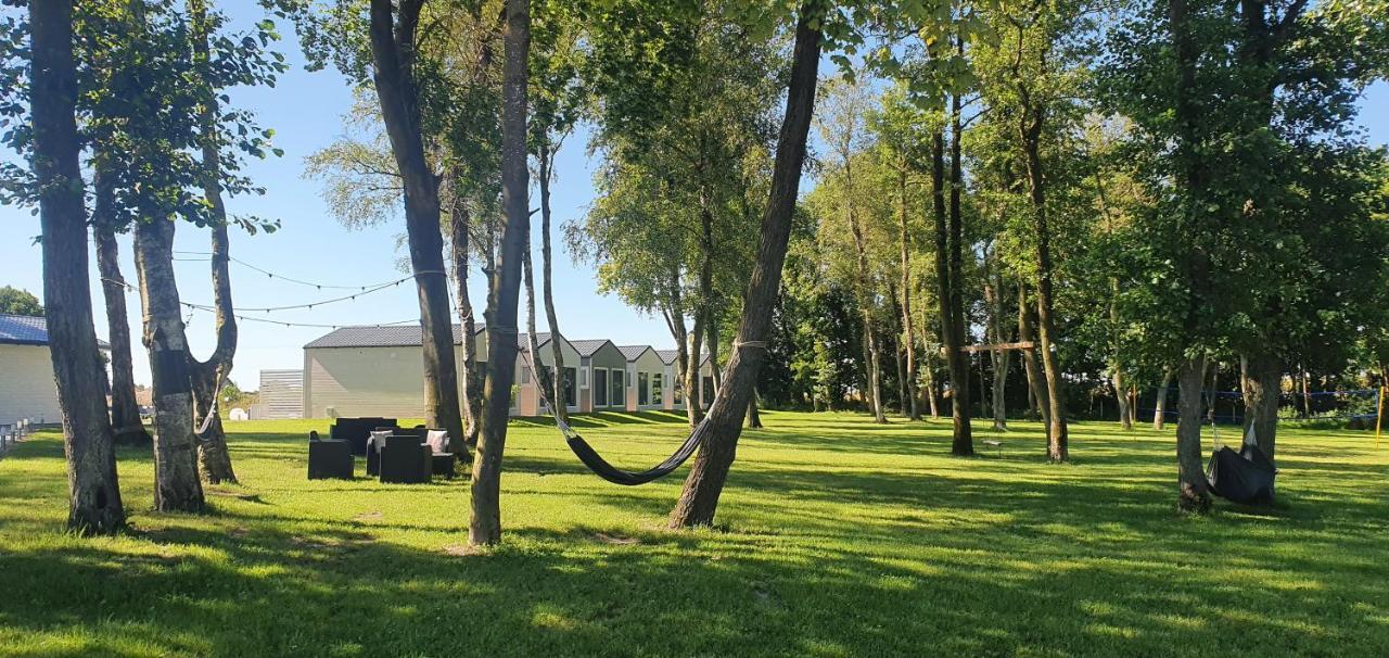 Lumi Resort Domki Letniskowe Z Podgrzewanym Basenem ريفال المظهر الخارجي الصورة